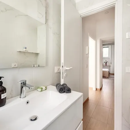 Апартаменты Alma Luxury Elegant 1br Quartiere Africano Self Check In Metro B