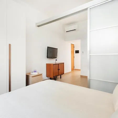 Апартаменты Alma Luxury Elegant 1br Quartiere Africano Self Check In Metro B